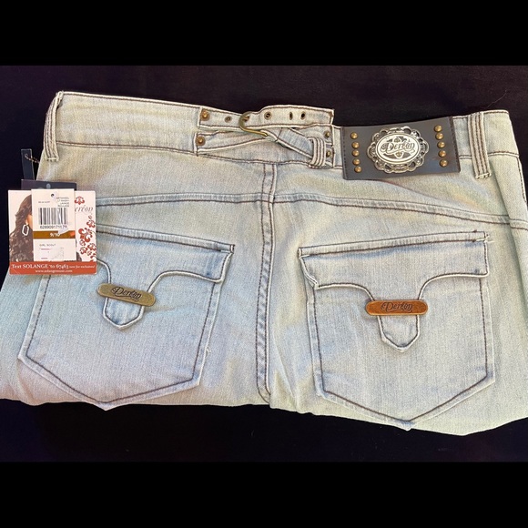 Dereon Jeans - Picture 4 of 4